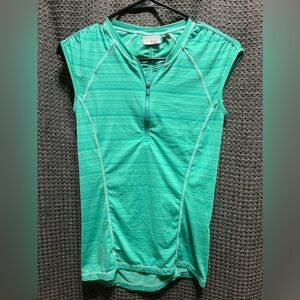 Athleta Sleeveless Activewear Top